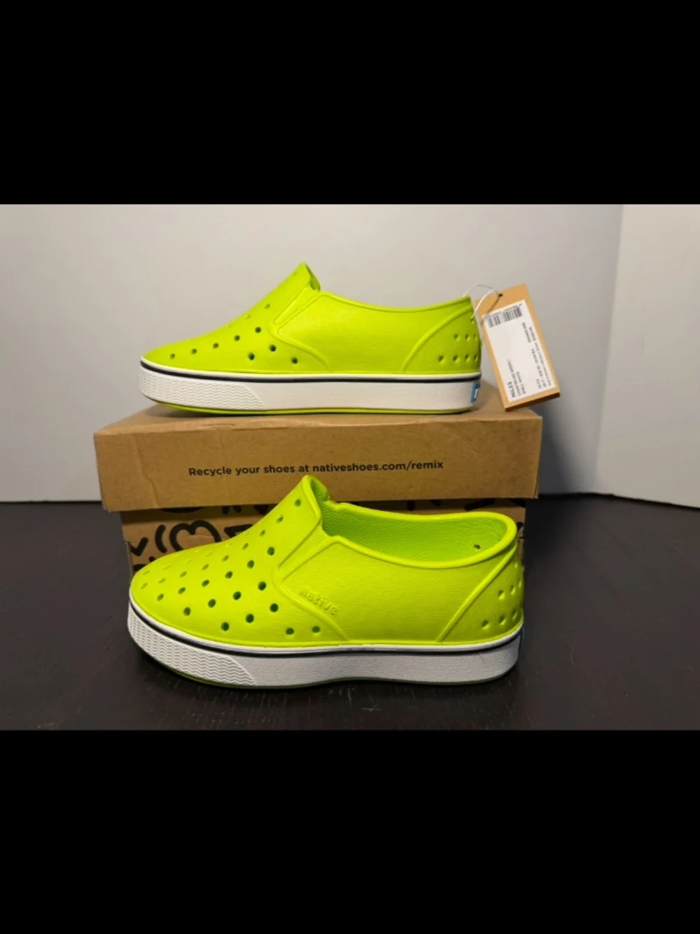 Native Miles Slip On Shoes Chartreuse/Shell White Little Kids/Toddler C12